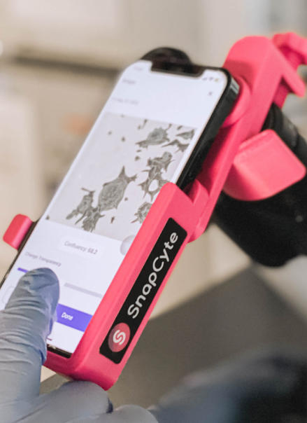 The SnapCyte™ App detects cell confluency in seconds, using the patented SnapCyte™ Adapter. With the SnapCyte™ App, upgrade any lab microscope to a powerful data analysis tool using only your phone.